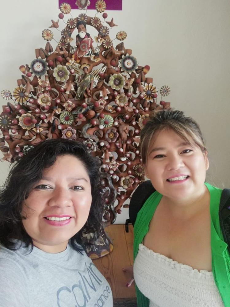 En Oaxaca con Ceila Ruiz en su investigación en la Sierra Mixe y con Cosme G., el primer titulado de Pedagogía a Distancia, a quien también le dirigí la tesis.