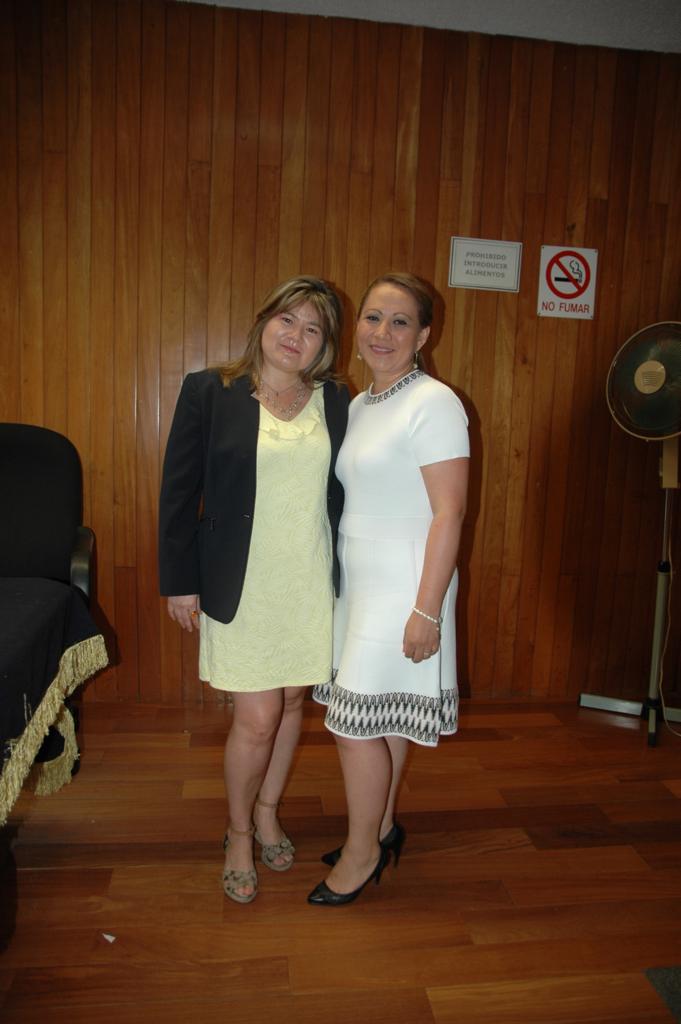 Examen profesional de Laura, SUAyED Pedagogía, FFyL, Ciudad Universitaria.