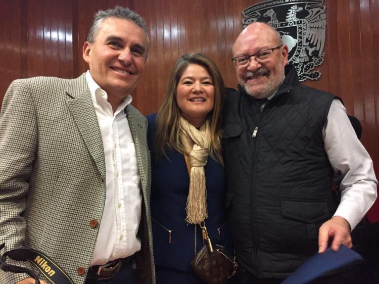 Recibí una medalla de antigüedad en la UNAM FFyL