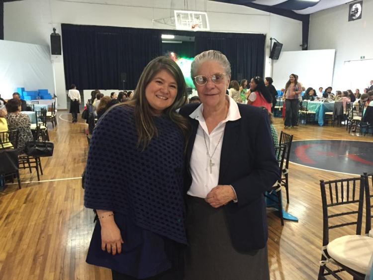 Con la Madre y Mtra. Graciela Armida en el Colegio Sagrado Corazón