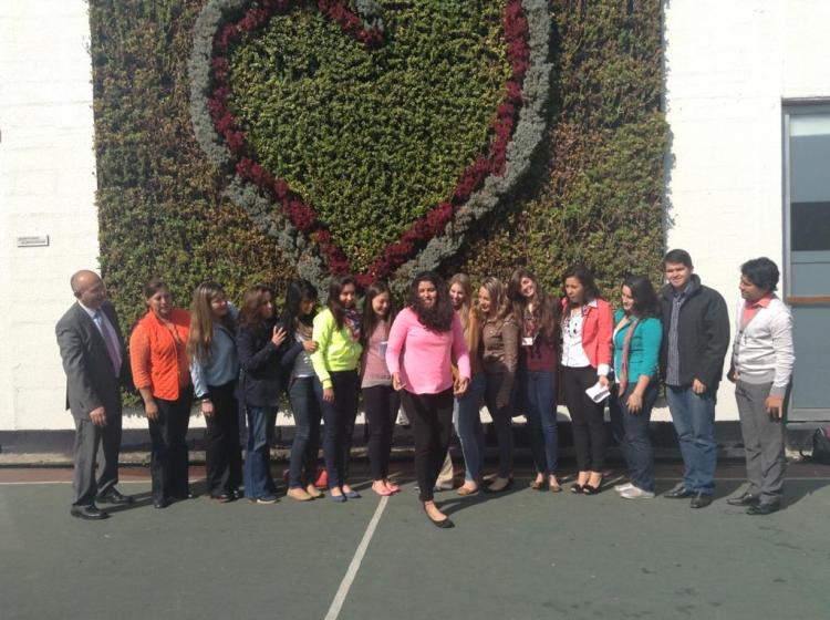 Rumbo al concurso “Profesores Sagrado Net” organizado en las oficinas centrales de Microsoft en Santa Fe